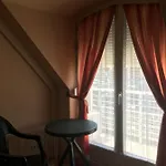 Muskatli Apartmanhaz アパート *
