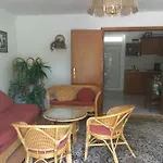 Muskatli Apartmanhaz ヘーヴィーズ