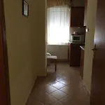 Muskatli Apartmanhaz * ヘーヴィーズ