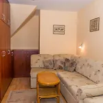 Muskatli Apartmanhaz ヘーヴィーズ