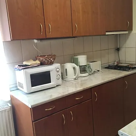 Muskatli Apartmanhaz *