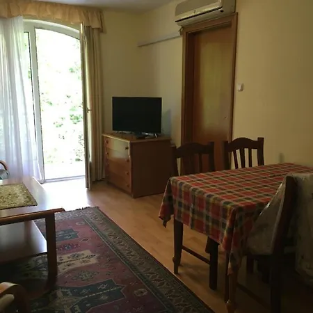 Muskatli Apartmanhaz